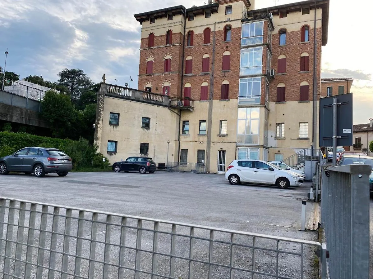 شقة Il Loft Di Vanni فيتشنزا